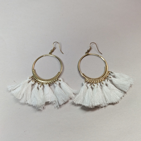 Gold hoop tassel earrings - Picture 2 of 3